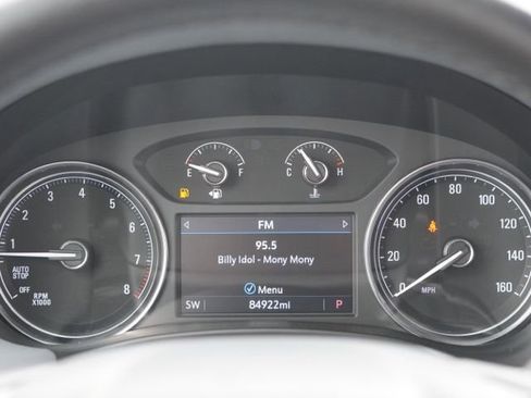 Used 2023 Buick Enclave Essence image 16