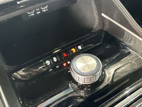 Used 2022 Jeep Wagoneer Series I image 21