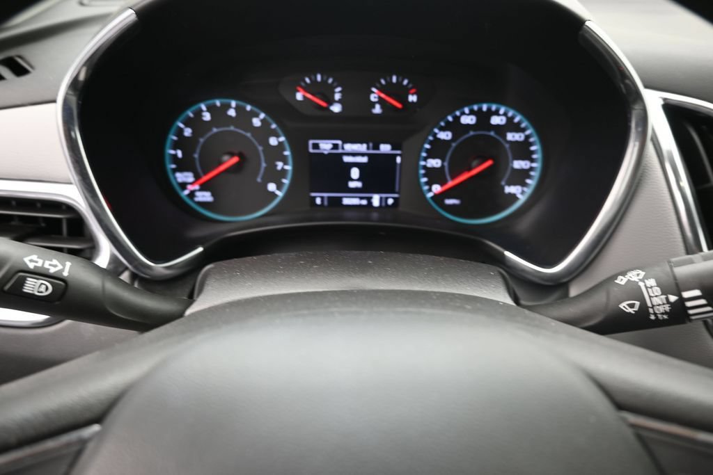Used 2024 Chevrolet Equinox LS w/ Driver Confidence II Package FWD image 11