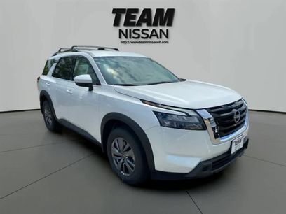 New 2025 Nissan Pathfinder SV