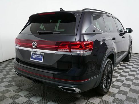 Certified 2025 Volkswagen Atlas SE w/ Panoramic Sunroof Package image 21