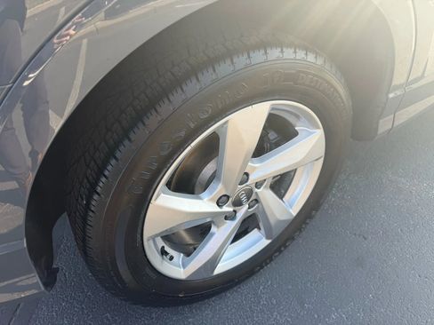 Used 2020 Audi Q3 2.0T Premium w/ Convenience Package image 11