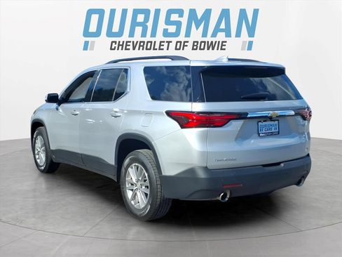 Certified 2022 Chevrolet Traverse LT FWD image 3