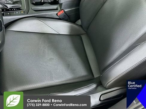 Used 2019 Volkswagen Jetta SEL w/ Cold Weather Package FWD image 23