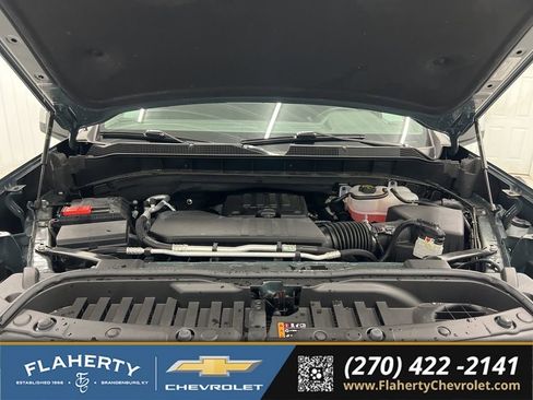 Used 2025 Chevrolet Silverado 1500 LT AWD/4WD image 16