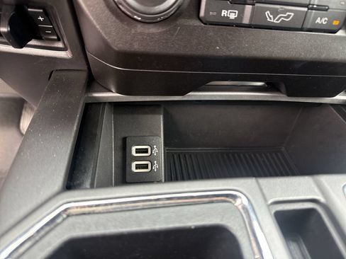 Used 2019 Ford F150 XLT w/ Equipment Group 302A Luxury AWD/4WD image 30