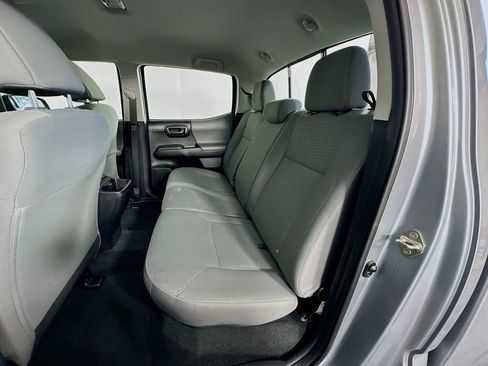 Used 2016 Toyota Tacoma SR w/ Towing Package image 23
