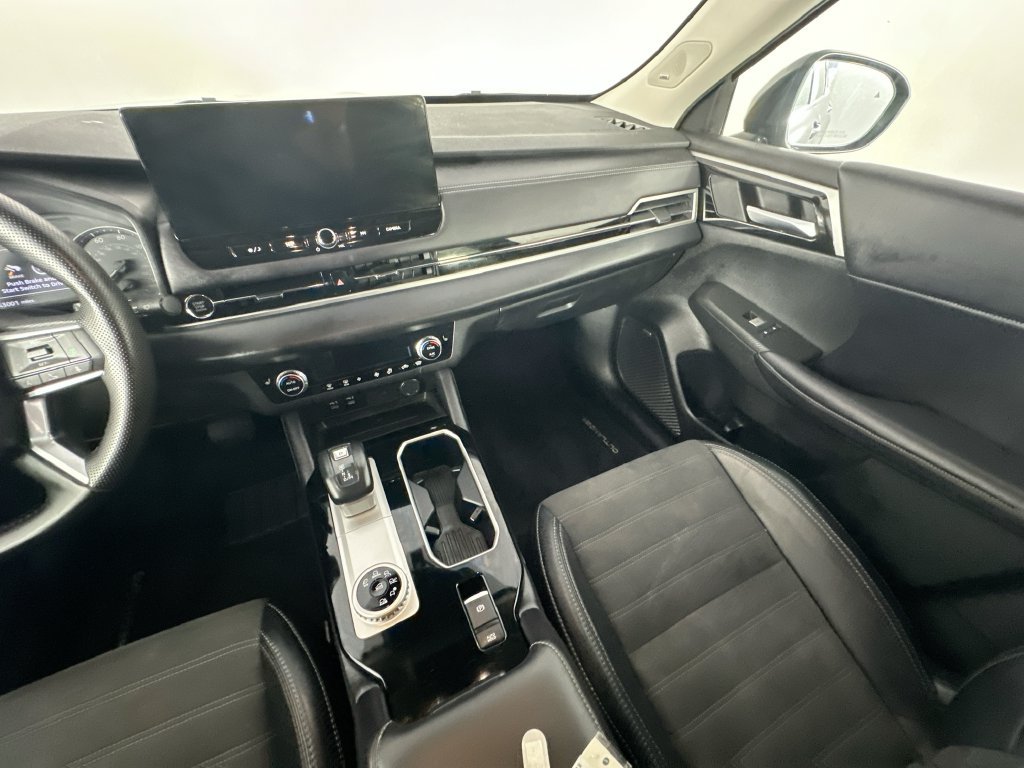 Used 2025 Mitsubishi Outlander SE AWD/4WD image 11