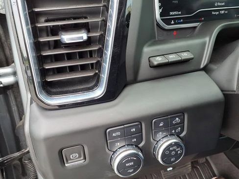 Used 2024 GMC Sierra 1500 Denali w/ Denali Reserve Package AWD/4WD image 19