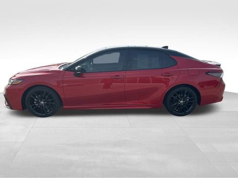 Used 2024 Toyota Camry XSE w/ Navigation Package image 4