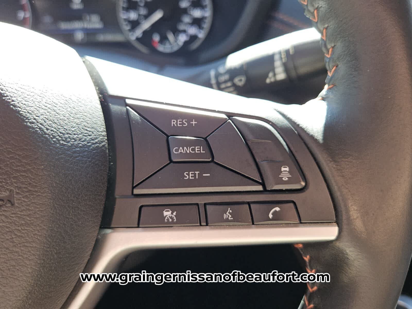 Used 2022 Nissan Sentra SR w/ Electronics Package FWD image 15