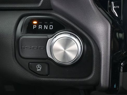 Used 2023 RAM 1500 Laramie RWD image 21