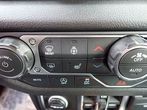 New 2026 Jeep Gladiator Sport AWD/4WD image 18