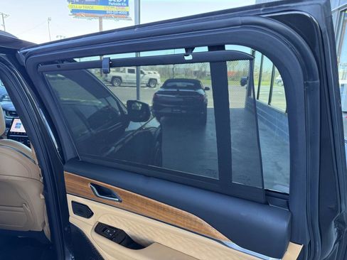 Used 2022 Jeep Grand Cherokee L Summit image 43