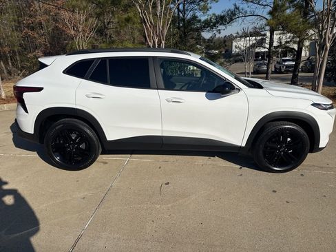 New 2026 Chevrolet Trax ACTIV w/ Driver Confidence Package FWD image 3