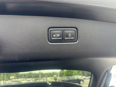 Used 2024 Genesis GV70 3.5T Sport AWD/4WD image 10