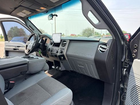 Used 2016 Ford F250 XLT AWD/4WD image 32