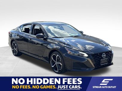 Used 2024 Nissan Altima 2.5 SR