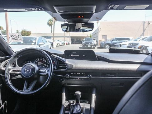 Used 2020 MAZDA MAZDA3 Hatchback FWD image 16
