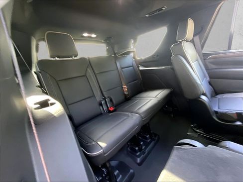 Used 2024 Chevrolet Tahoe Premier w/ Premium Package 2 RWD image 30