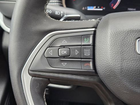 Certified 2024 Jeep Grand Cherokee Altitude AWD/4WD image 35