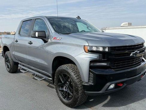 Used 2021 Chevrolet Silverado 1500 LT Trail Boss w/ Convenience Package II image 1