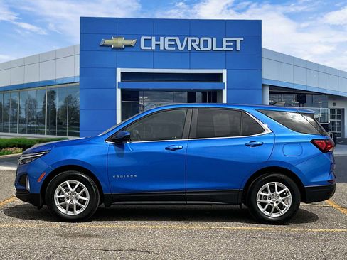 Used 2024 Chevrolet Equinox LT w/ LPO, Floor Liner Package image 2