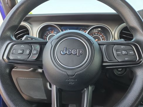 Used 2018 Jeep Wrangler Unlimited Sport AWD/4WD image 23