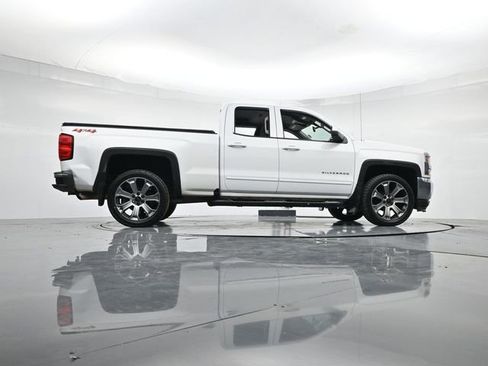 Used 2018 Chevrolet Silverado 1500 LT image 29