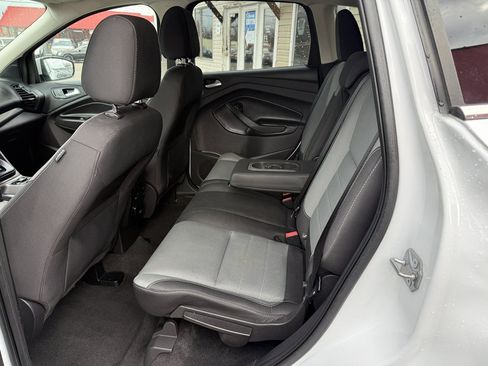 Used 2016 Ford Escape SE w/ Equipment Group 201A FWD image 15