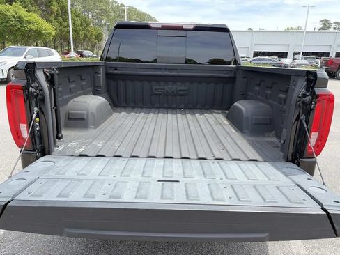 Used 2019 GMC Sierra 1500 SLT w/ SLT Premium Package AWD/4WD image 8
