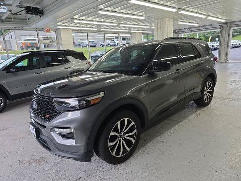 Certified 2023 Ford Explorer ST AWD/4WD image 2