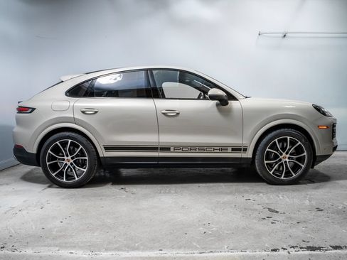 Certified 2026 Porsche Cayenne Coupe AWD/4WD image 8