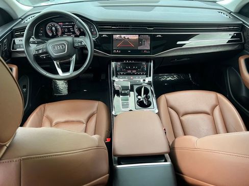 Used 2022 Audi Q8 Premium Plus w/ Premium Plus Package image 24