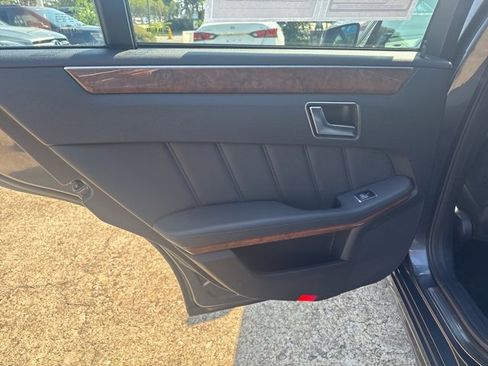 Used 2013 Mercedes-Benz E 350 E 350 w/ Premium 1 Pkg image 17
