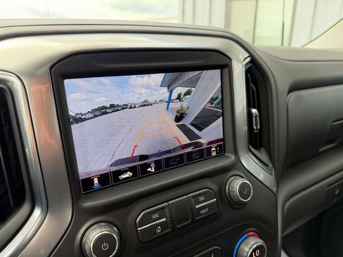 Used 2021 Chevrolet Silverado 2500 LTZ w/ LTZ Convenience Package AWD/4WD image 15