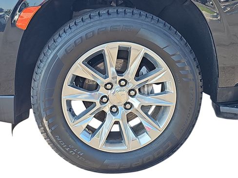 Used 2021 Chevrolet Tahoe Premier w/ Premium Package AWD/4WD image 28