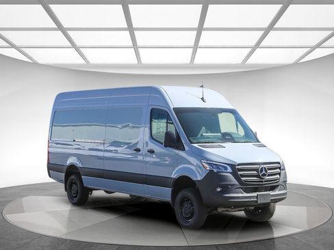 New 2026 Mercedes-Benz Sprinter 2500 image 5