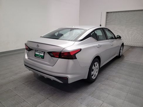 Used 2019 Nissan Altima 2.5 S FWD image 9