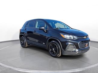 Used 2020 Chevrolet Trax LS w/ Tint and Cruise Package FWD video 2