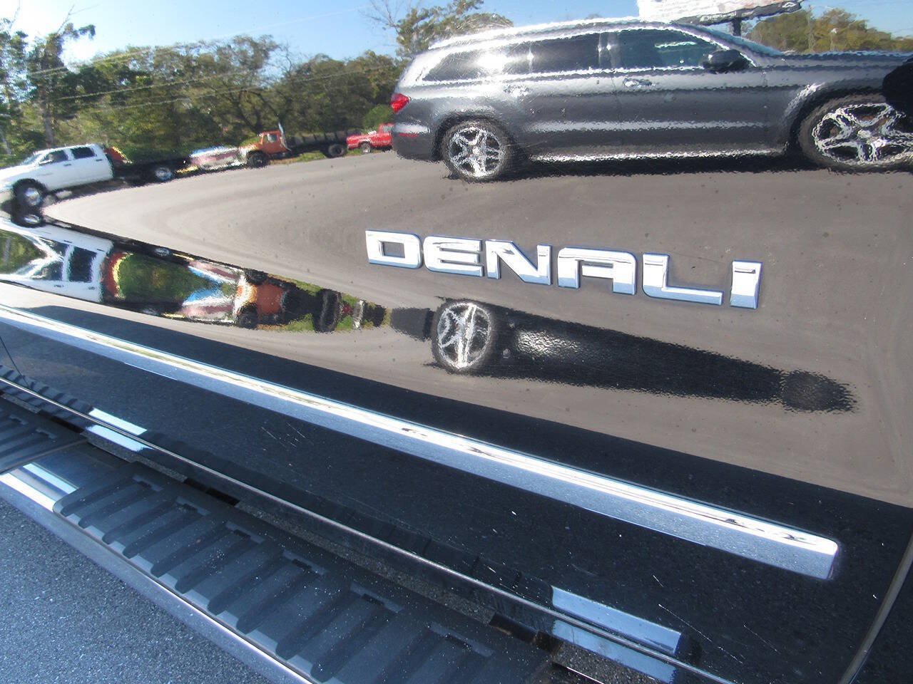 Used 2017 GMC Sierra 1500 Denali AWD/4WD image 14
