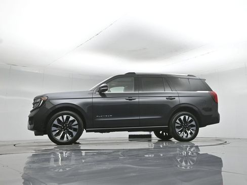 Certified 2025 Ford Expedition Platinum w/ Driver's Package AWD/4WD image 57