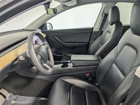 Used 2020 Tesla Model Y Long Range image 12