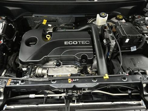 Used 2022 Chevrolet Equinox RS w/ LPO, Floor Liner Package image 32