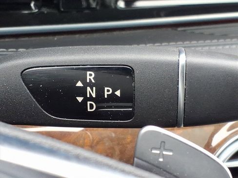 Used 2015 Mercedes-Benz S 550 4MATIC Sedan w/ Sport Package image 24