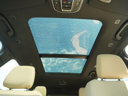 New 2026 Jeep Grand Cherokee L Limited w/ Limited Altitude Package AWD/4WD image 10