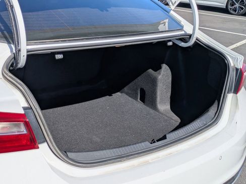 Certified 2025 Chevrolet Malibu RS image 24