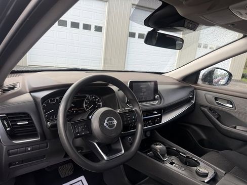 Used 2021 Nissan Rogue SV AWD/4WD image 7