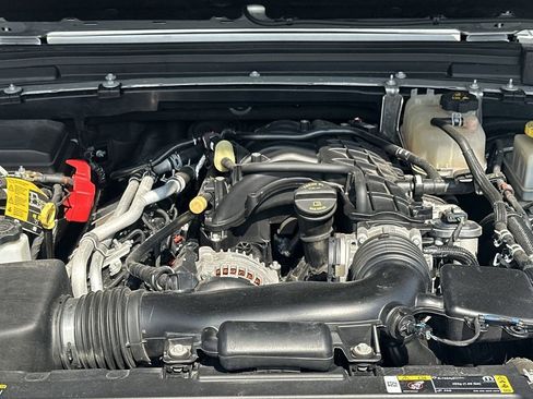 Used 2022 Jeep Gladiator Sport AWD/4WD image 12