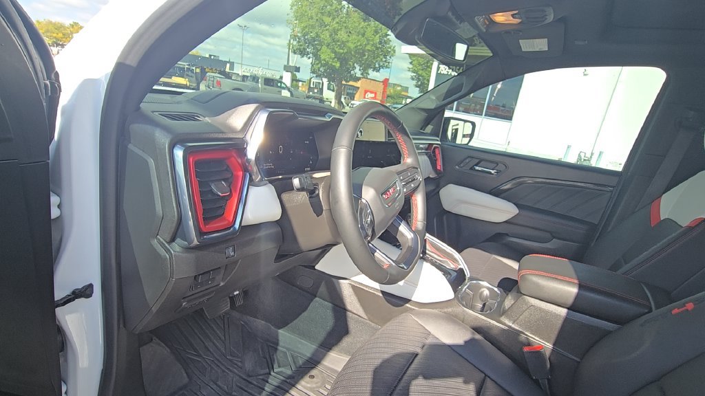 Used 2023 GMC Canyon AT4X w/ Edition 1 AWD/4WD image 11